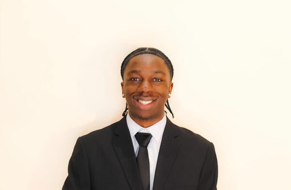 Isaac Oduntan Headshot